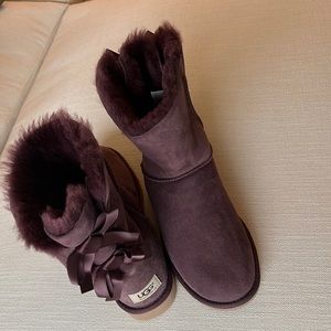 Bailey bow tie Uggs